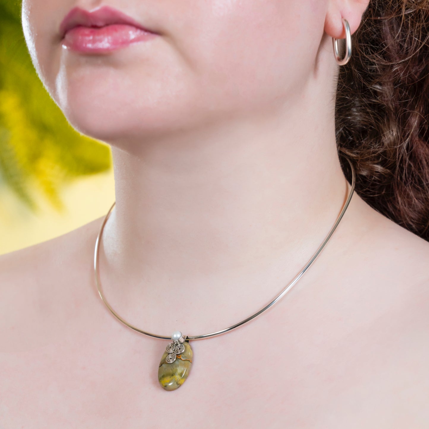Balance Pendant Green/Yellow Agate Stone
